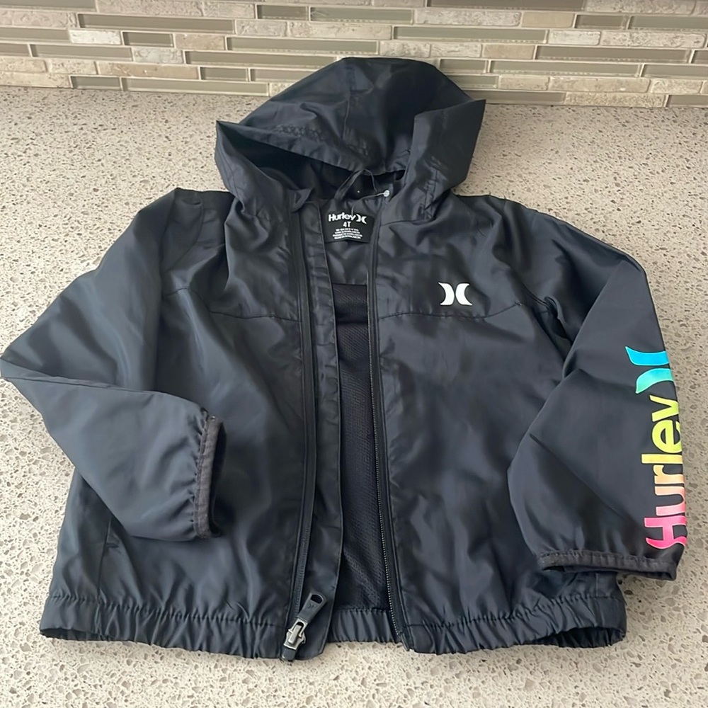 Light weight jacket/ windbreaker.